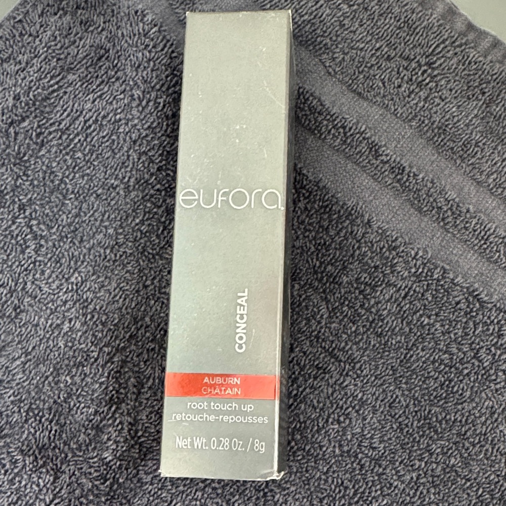 eufora Conceal Root Touch Up in Auburn